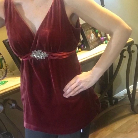 Laundry  - Velvet top w/crystal details.  NWT - Picture 3 of 8